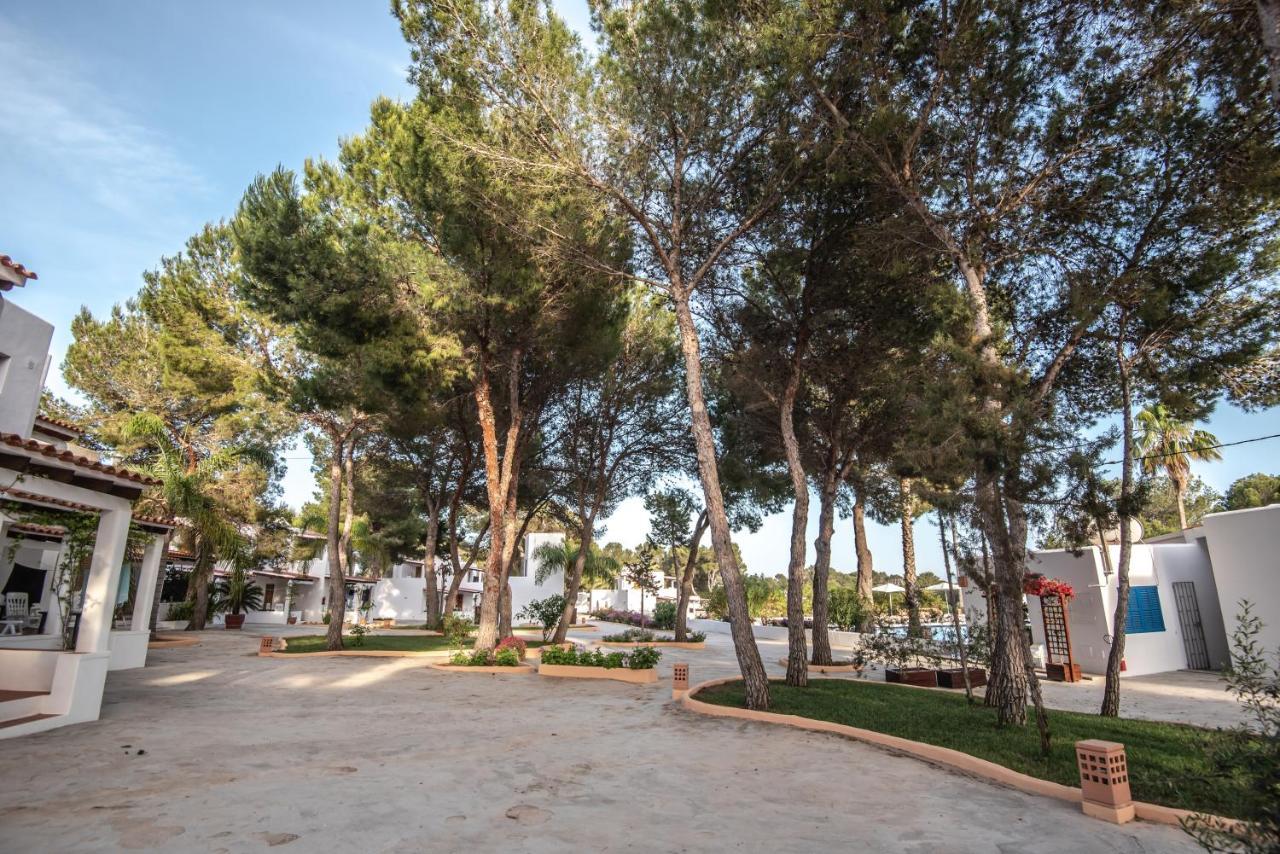 Bungalows Es Pins - Emar Hotels Playa Migjorn Exterior foto