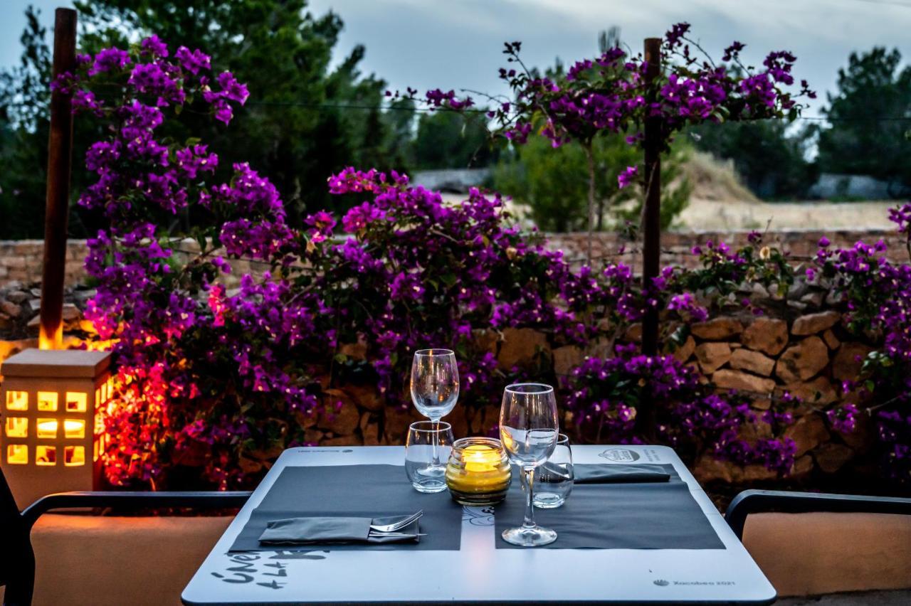 Bungalows Es Pins - Emar Hotels Playa Migjorn Exterior foto