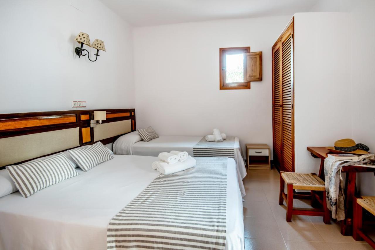 Bungalows Es Pins - Emar Hotels Playa Migjorn Exterior foto